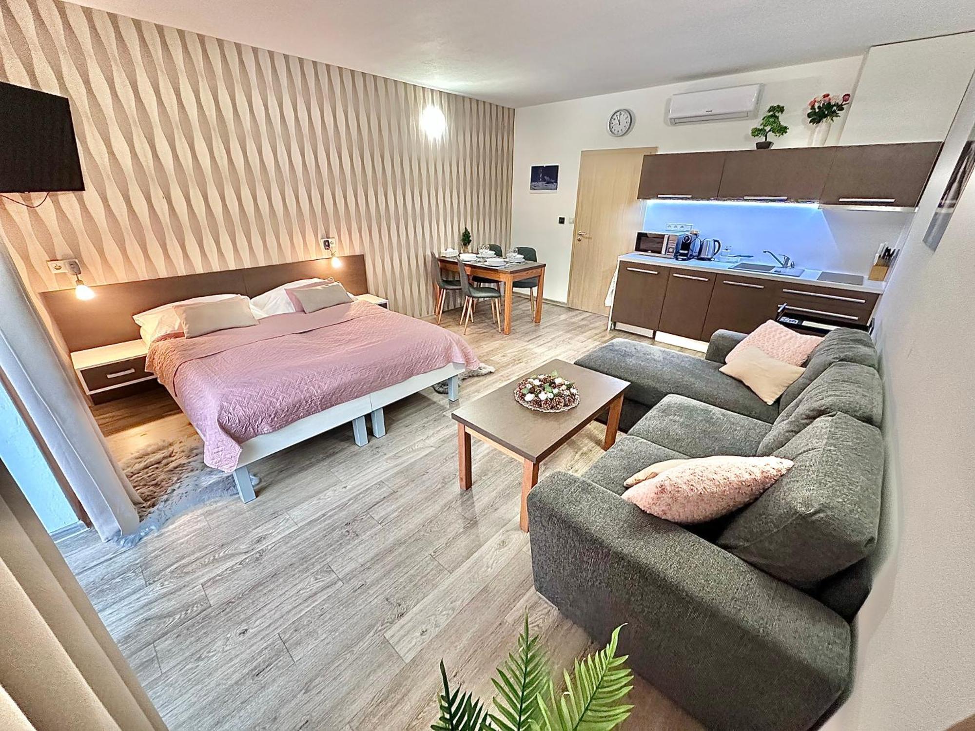 Apartman Sophia 2 Velke Losiny Exterior photo